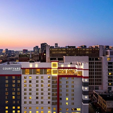 Courtyard By Marriott Dallas Downtown/Reunion District Extérieur photo