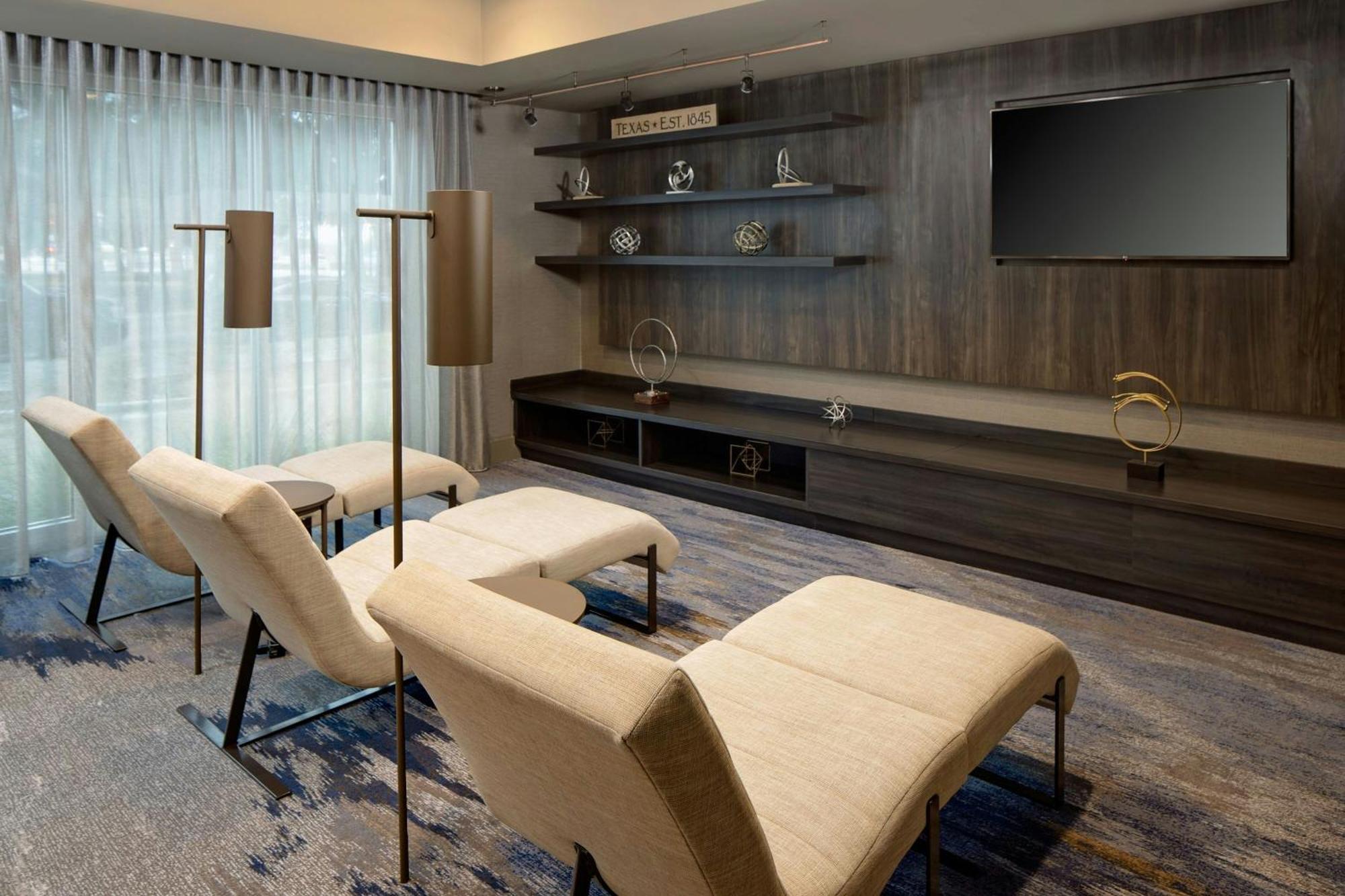 Courtyard By Marriott Dallas Downtown/Reunion District Extérieur photo
