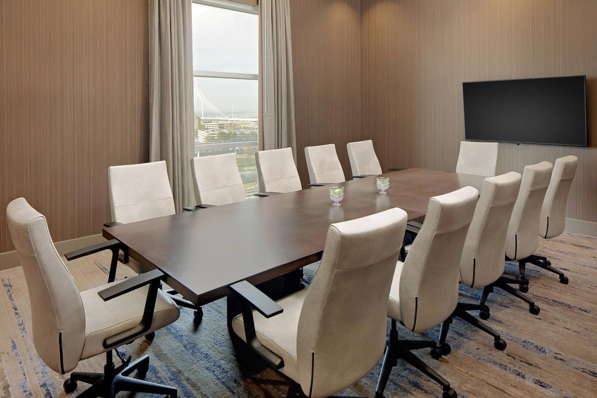 Courtyard By Marriott Dallas Downtown/Reunion District Extérieur photo