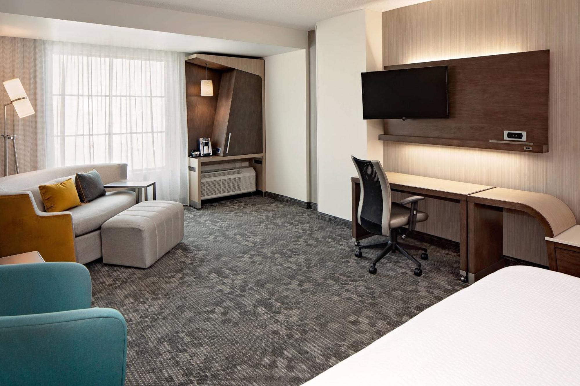 Courtyard By Marriott Dallas Downtown/Reunion District Extérieur photo