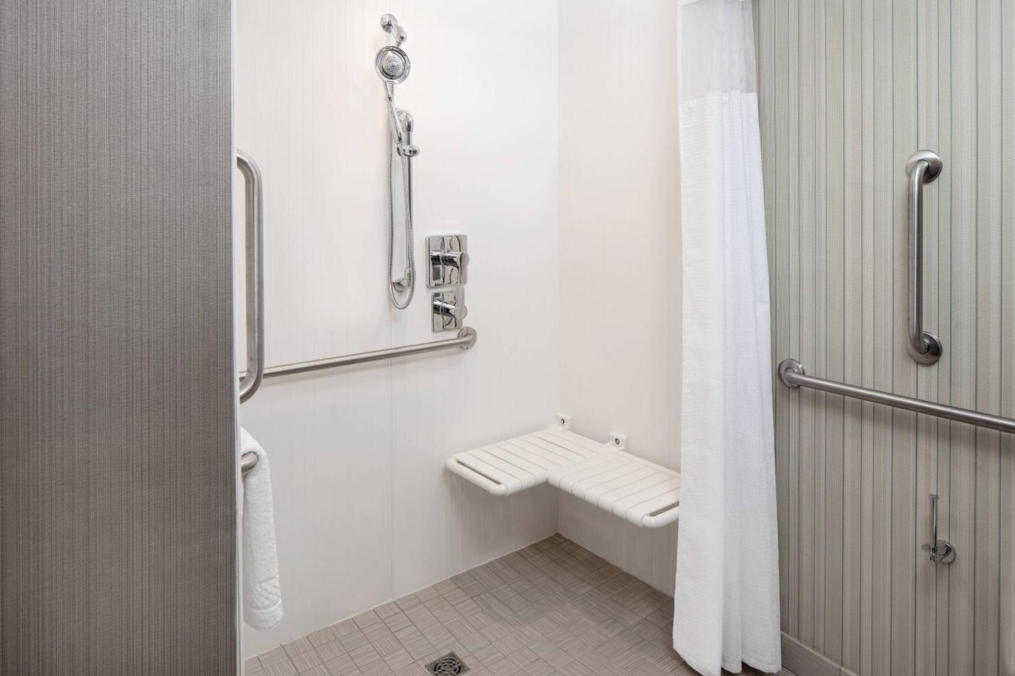 Courtyard By Marriott Dallas Downtown/Reunion District Extérieur photo